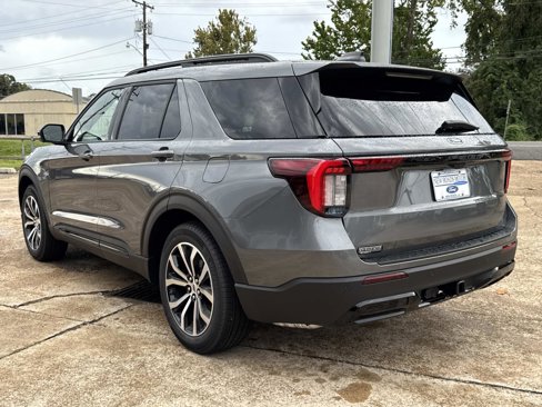 New 2025 Ford Explorer ST-Line image 4