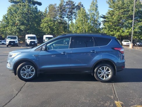 Used 2018 Ford Escape SE w/ SE Sync 3 Package image 4
