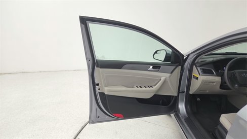 Used 2016 Hyundai Sonata SE image 23