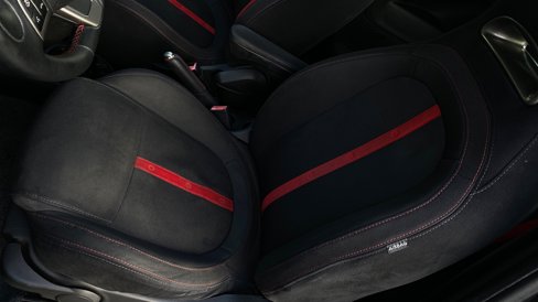 Used 2013 FIAT 500 Abarth w/ Beats Audio Pkg image 36