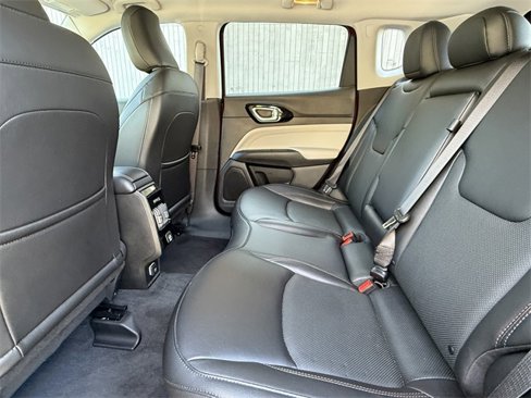 Used 2022 Jeep Compass Limited image 17