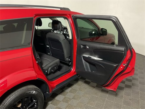 Used 2020 Dodge Journey SE w/ SE Popular Equipment Group image 30