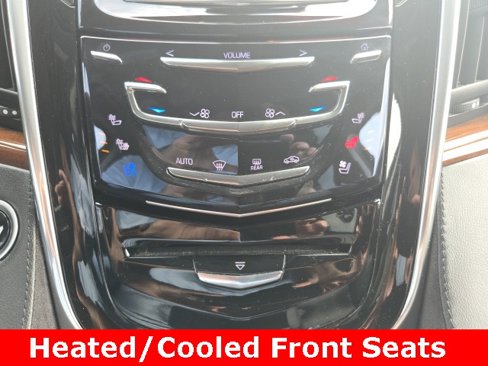 Used 2019 Cadillac Escalade Premium Luxury image 8