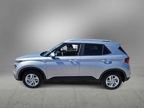 Used 2020 Hyundai Venue SEL image 5