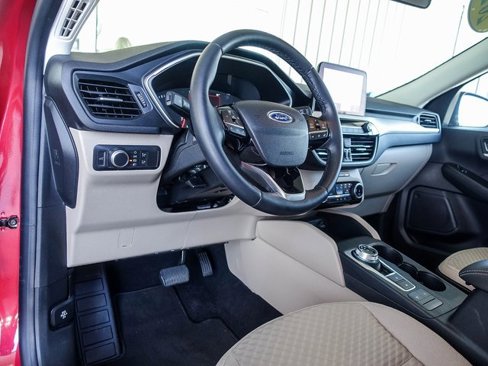 Used 2022 Ford Escape SE w/ Convenience Package image 2