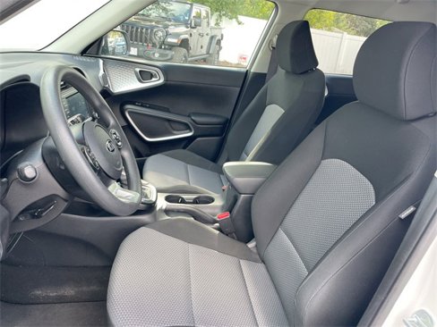 Used 2021 Kia Soul LX image 34