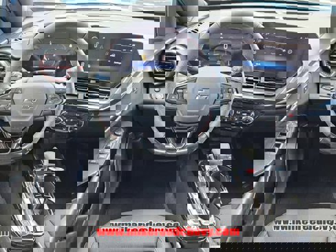 New 2025 Chevrolet Trax RS w/ Driver Confidence Package image 7