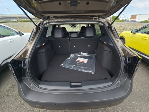 New 2025 Nissan Kicks SR w/ SR Premium Package image 16