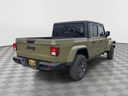 New 2025 Jeep Gladiator Sport image 5