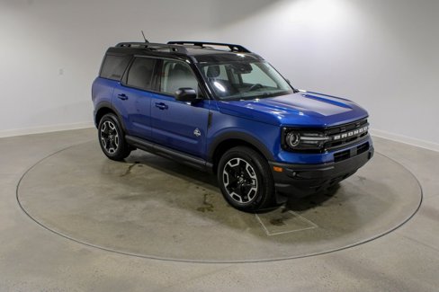 Used 2024 Ford Bronco Sport Outer Banks w/ Tech Package image 8