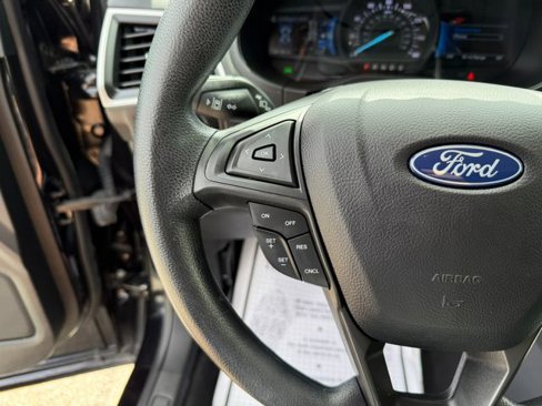 Used 2023 Ford Edge SE w/ Black Appearance Package image 31