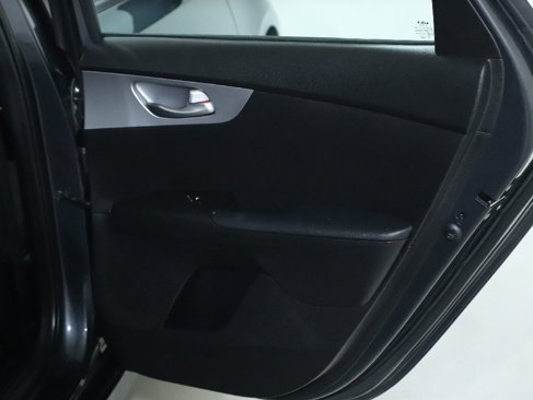 Used 2023 Kia Forte LXS image 31