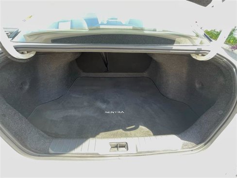 Used 2020 Nissan Sentra SV image 5