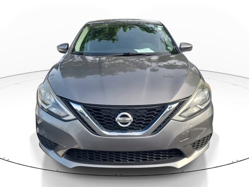 Used 2019 Nissan Sentra S image 2
