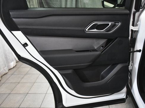Used 2023 Land Rover Range Rover Velar R-Dynamic S image 14