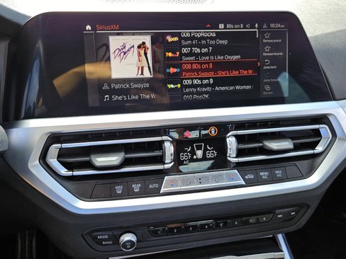 Certified 2022 BMW 330i Sedan w/ M Sport Package image 34