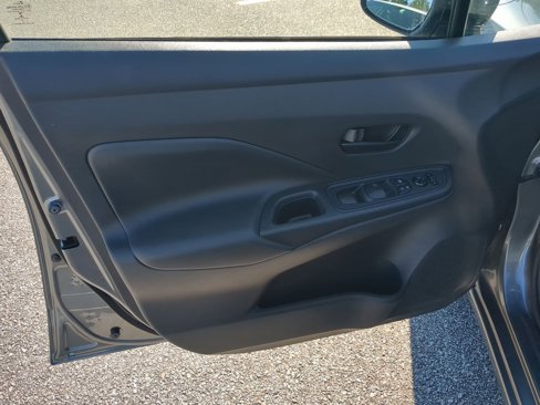 Used 2021 Nissan Versa S image 13