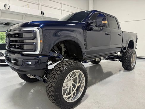 Used 2023 Ford F250 Platinum image 6