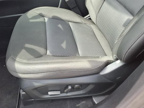 Used 2022 Ford Explorer XLT image 24