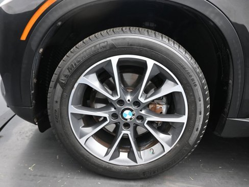Used 2015 BMW X5 xDrive35d image 54