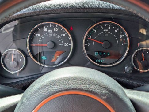 Used 2012 Jeep Wrangler Unlimited Sahara image 21