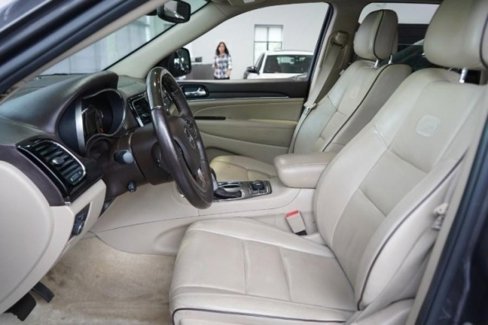 Used 2019 Jeep Grand Cherokee Overland image 16