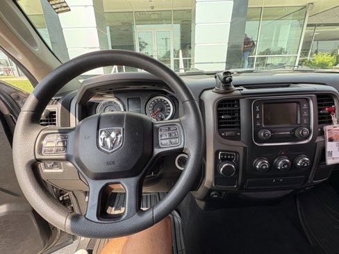 Used 2019 RAM 1500 Tradesman w/ Tradesman SXT Package image 5