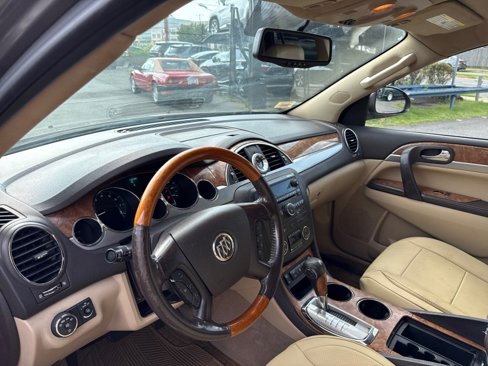 Used 2011 Buick Enclave CXL image 15