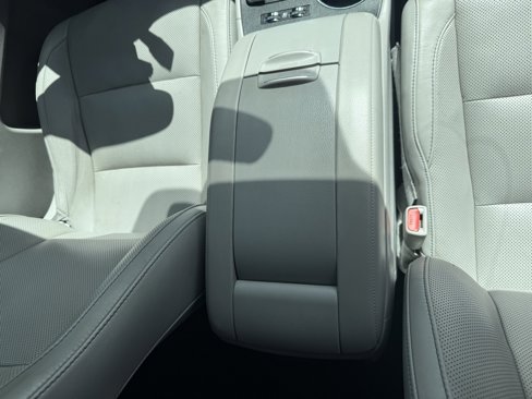 Used 2016 Toyota Highlander Limited image 53