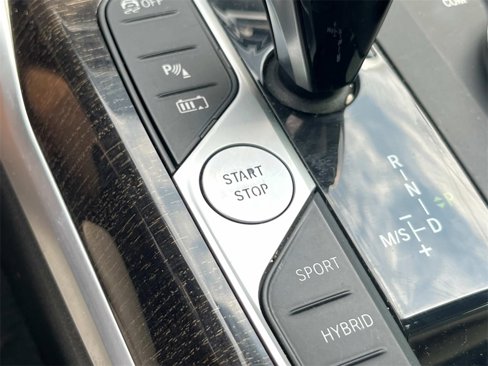 Used 2021 BMW 330e w/ Premium Package image 28