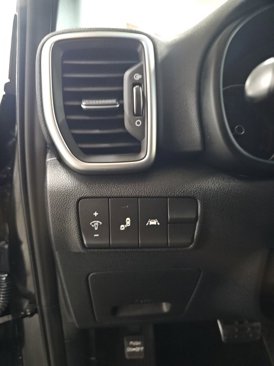 Used 2022 Kia Sportage Nightfall Edition image 12