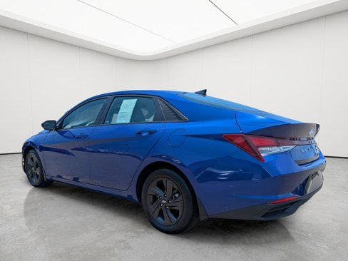 Used 2021 Hyundai Elantra SEL w/ Convenience Package image 6