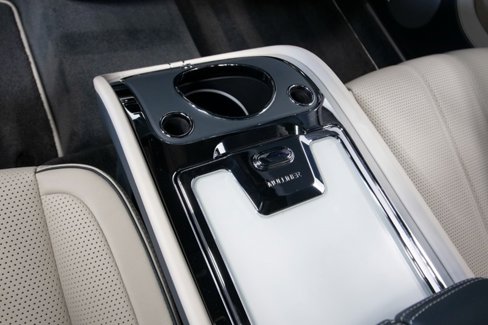 Used 2023 Bentley Bentayga Extended Wheelbase image 49
