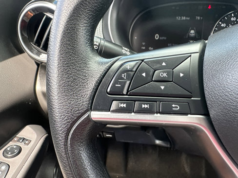Used 2022 Nissan Kicks SV image 19