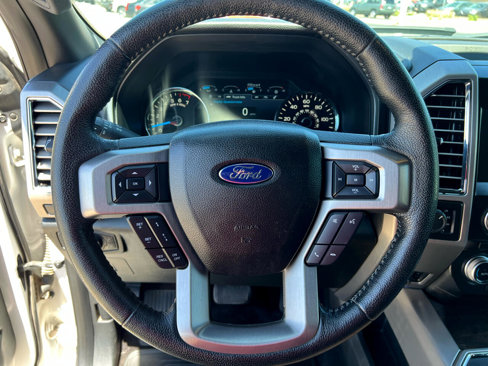 Used 2015 Ford F150 Platinum w/ Equipment Group 701A Luxury image 31