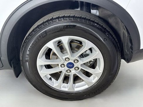Used 2022 Ford Escape SE w/ Cold Weather Package image 29