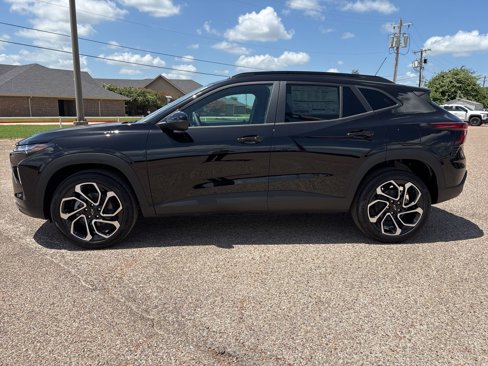 New 2025 Chevrolet Trax RS w/ Sunroof Package image 18