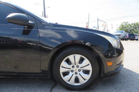 Used 2013 Chevrolet Cruze LS image 20