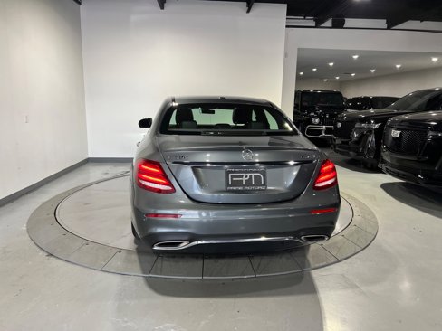 Used 2017 Mercedes-Benz E 300 4MATIC image 18