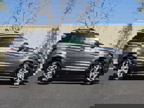 Used 2017 Land Rover Range Rover Evoque SE image 11