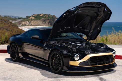 Used 2024 Aston Martin Valour image 14
