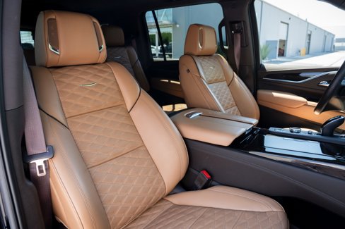 Used 2022 Cadillac Escalade ESV Premium Luxury image 56