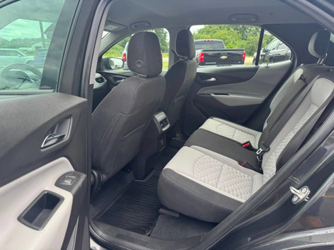 Used 2019 Chevrolet Equinox LS image 11