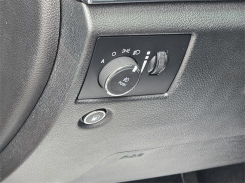 Used 2019 Jeep Grand Cherokee Limited w/ Luxury Group II image 9