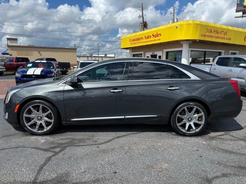 Used 2017 Cadillac XTS Luxury image 2