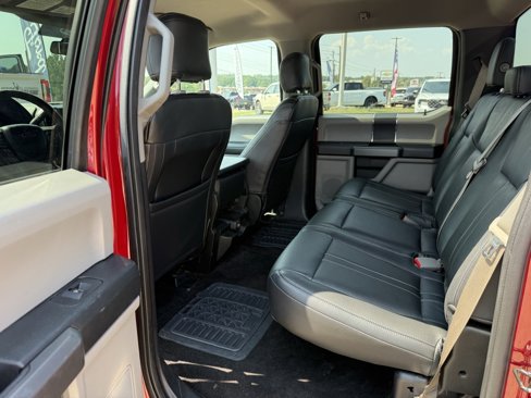 Used 2016 Ford F150 XLT image 15