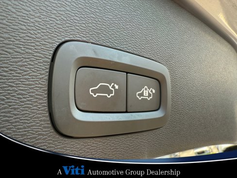 Certified 2023 Volvo C40 P8 Recharge Ultimate image 25