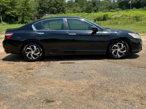 Used 2016 Honda Accord LX image 6