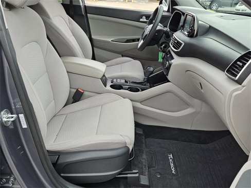 Used 2021 Hyundai Tucson SE image 16
