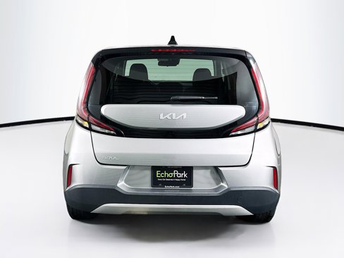 Used 2023 Kia Soul LX w/ LX Technology Package image 7